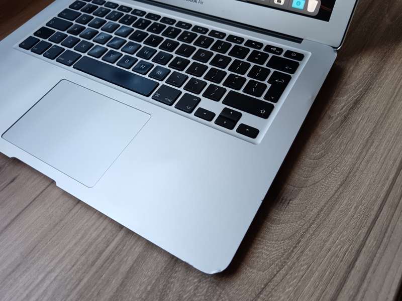 MacBook Air (13-inch, Early 2015)