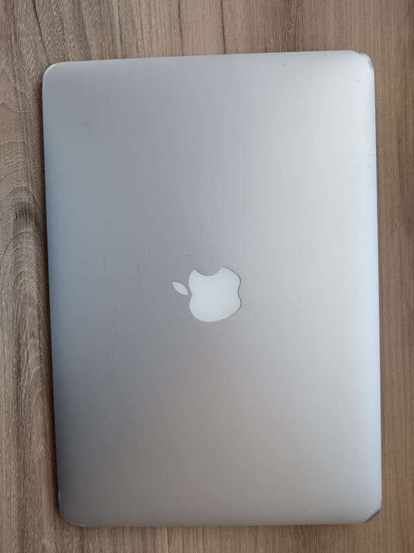 MacBook Air (13-inch, Early 2015)