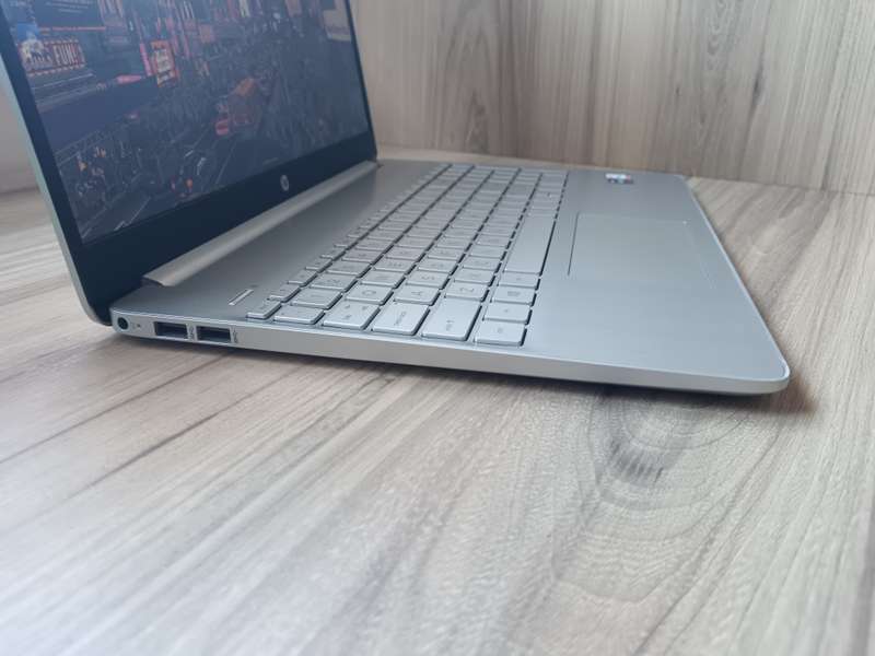 Hp Laptop 15 15s-fq2xxx Intel Core I7 11th Gen + Free Laptop Bag