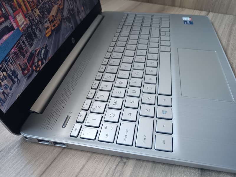 Hp Laptop 15 15s-fq2xxx Intel Core I7 11th Gen + Free Laptop Bag