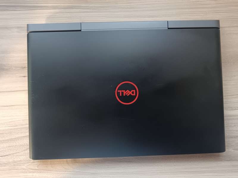 Dell Inspiron 7577 Intel Core i5 + Free Laptop Bag