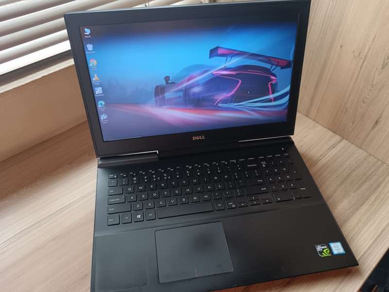 Dell Inspiron 7566 Intel Core I7 Gaming Laptop + Free Laptop Bag