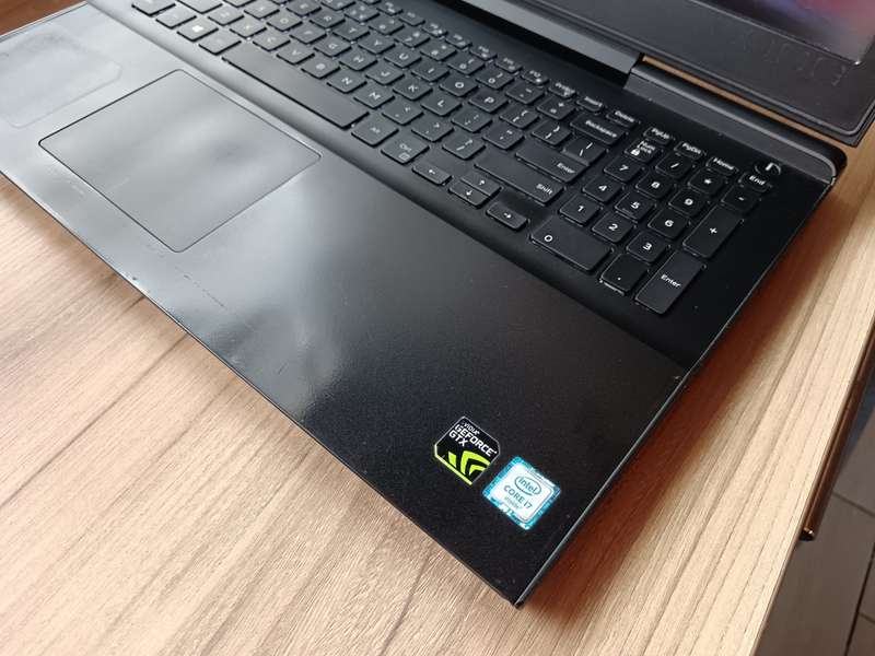 Dell Inspiron 7566 Intel Core I7 Gaming Laptop + Free Laptop Bag