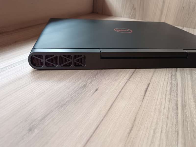 Dell Inspiron 7566 Intel Core I7 Gaming Laptop + Free Laptop Bag