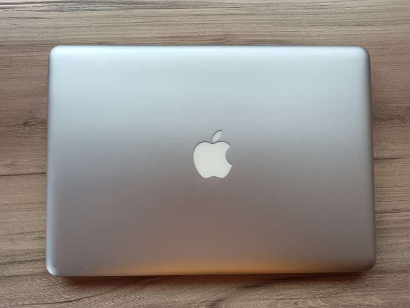 I5 Macbook Pro 13inch Mid 2012 + Free Laptop Bag