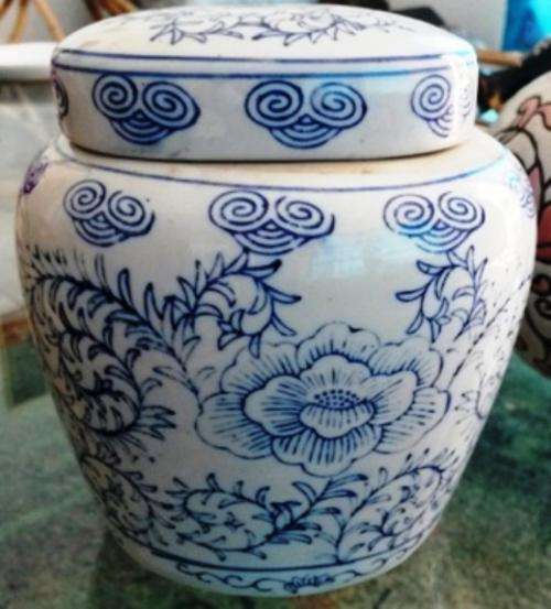 chinese blue and white ginger jar