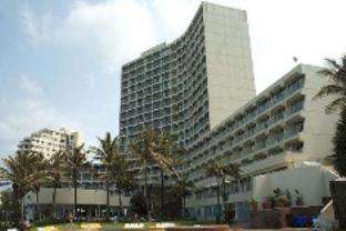 Accommodation in Umhlanga Sands Hotel for 4