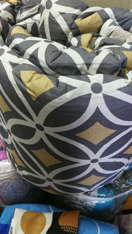 COMFORTER SET -Double bed *Reversable*. 3PIECE ****LAST ONE LEFT****