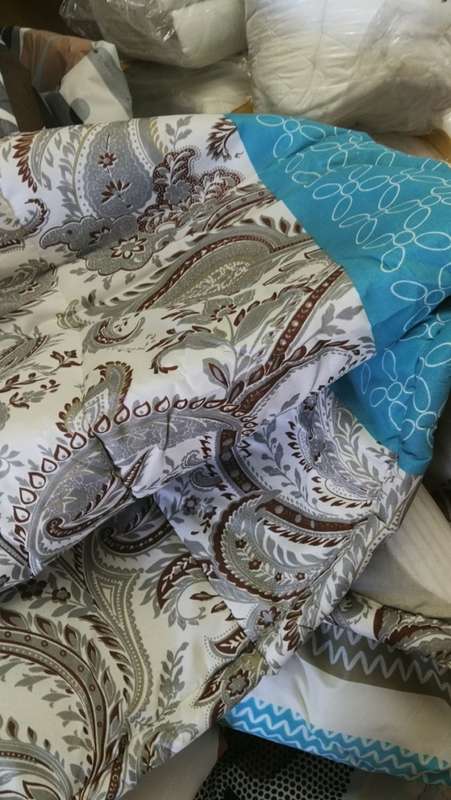 COMFORTER BEAUTIFUL  SET..DOUBLE- STOCK MUST CLEAR- REVERSIBLE