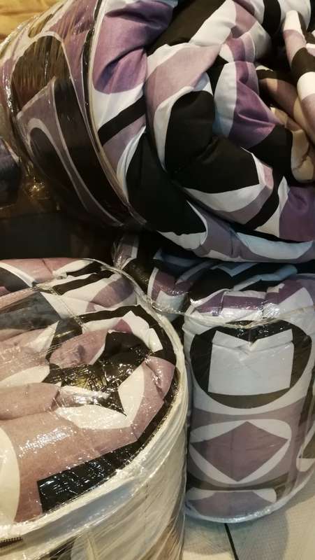 COMFORTER SET -Double bed *Reversable*. 3PIECE ****LAST ONE LEFT****