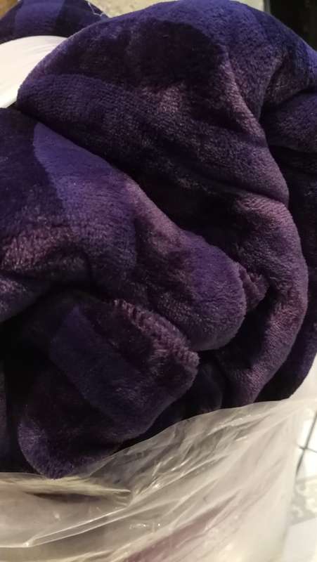 COMFORTER SETS -3PIECE.COMBO..******BARGAIN WITH BED THROW  * MOTHER'S DAY SPECIAL
