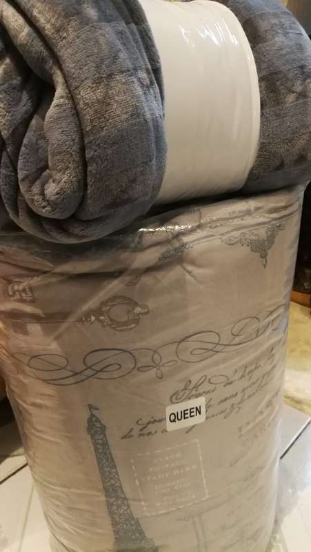 COMFORTER SETS -3PIECE.COMBO..******BARGAIN WITH BED THROW  ***** MOTHER'S DAY SPECIAL