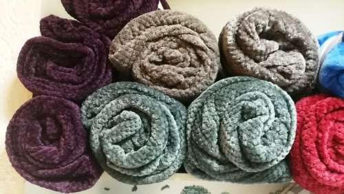 POPCORN BED THROW OVERS. FIT DOUBLE, SINGLE AND QUEEN