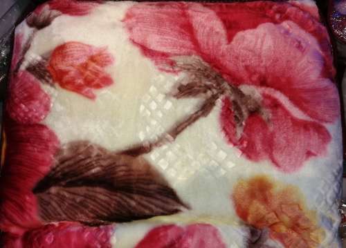 MINK ***Super Soft  Embossed Blanket-Quality Print (Assorted Prints) + FREE Bag