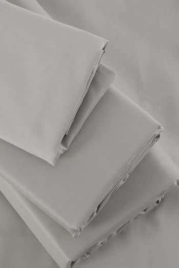 KING -WHITE ONLY -FITTED SHEET + FRILL + TWO PILLOW CASES