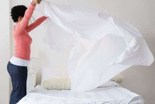 KING -WHITE ONLY -FITTED SHEET + FRILL + TWO PILLOW CASES