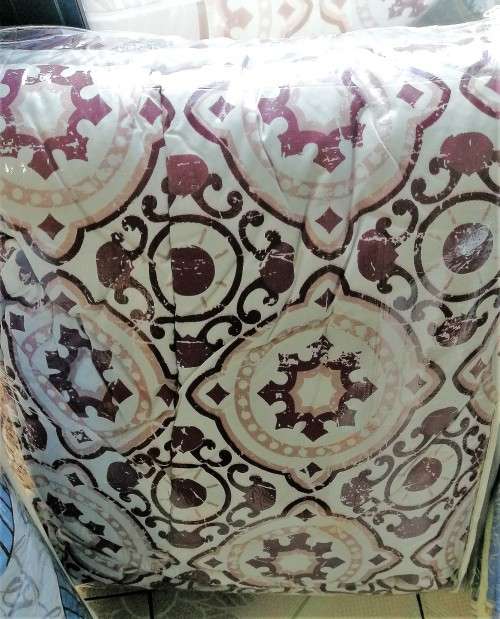 COMFORTER SET -queen... 3PIECE EXQUISITE QUALITY