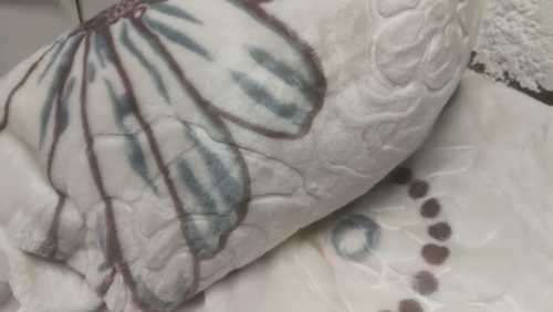 MINK ***Super Soft  Embossed Blanket-Quality Print (Assorted Prints) + FREE Bag