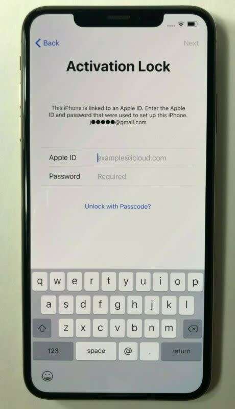 APPLE IPHONE XS MAX **GOLD*64GB MINT CONDITION *4K VIDEO **PARTS ONLY*****LOCKED