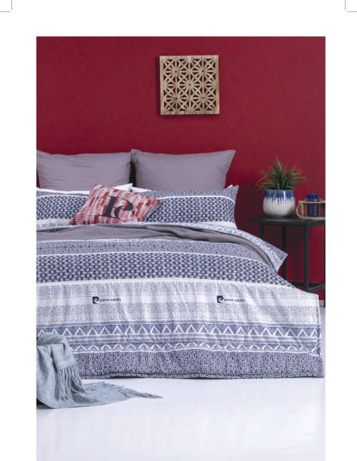 PIERRE CARDIN MICRO-FIBRE--COMFORTER****BARGAIN** EXQUISITE**ORIGINAL *** MASSIVE CLEARANCE, QUEEN