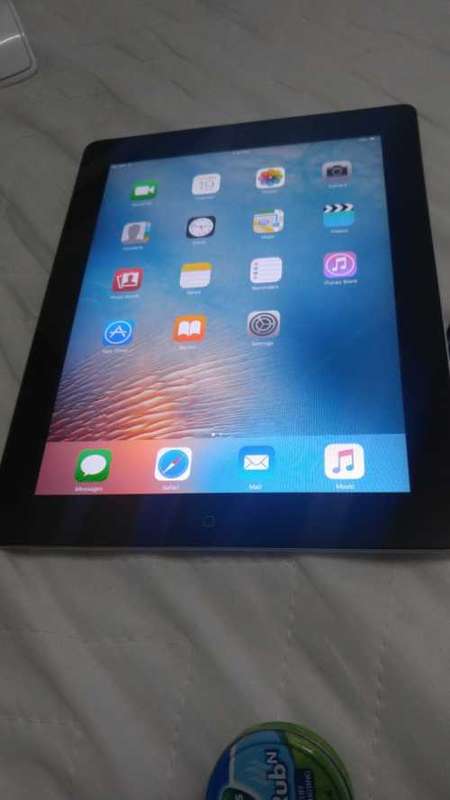 APPLE IPAD2 |9.70 INCH| 32GB|WiFi &3G| SPACE GREY |MC774ZP/A*IPAD 2*9.70-inch***EXCELLENT CONDITION*