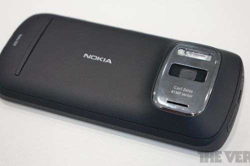 STUNNING NOKIA MOBILE 808 PUREVIEW *41MP CARL ZEISS CAMERA *WOW***STUNNING MOBILE
