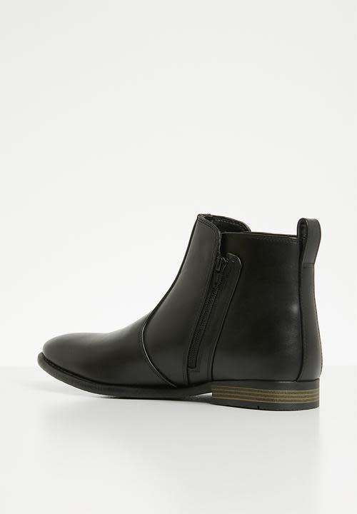 MEN WINTER BOOTS **WOW *SEXY AND COMFY ANKLE BOOT *WOW ,STUNNING BLACK AND TAN AVAILABLE