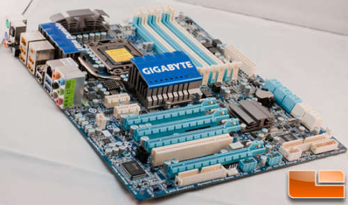 Gigabyte GA-X58A-UDR3 MOTHERBOARD*WOW* Intel core i7 950 cpu+1X4 GIG RAM & 1X2 GIG*RAM*WORKING ORDER