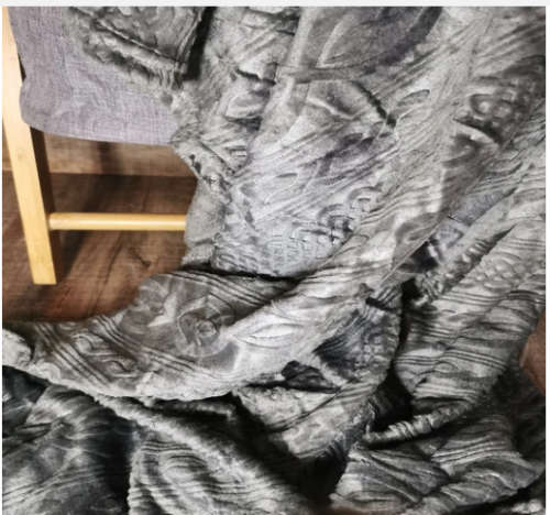 New Arrivals Super Soft *REDUCED*EMBOSSED:BED Throw  WOW*STUNNING -125x150cm---BARGAIN--- *grey only