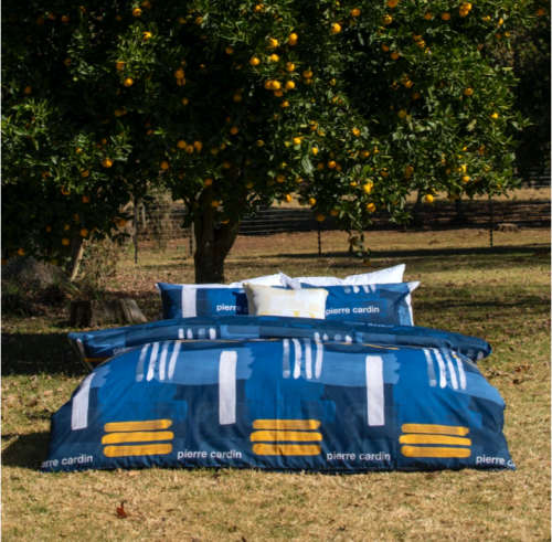 REDUCED!!!Luxury Arrivals stunning*GENUINE*Pierre Cardin Duvets set.Quality:superb:QUEEN OR KING