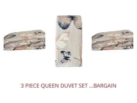 REDUCED!!!   3 PC DUVET SET **STUNNING AND SUPERB QUALITY ***WOOOW BARGAIN QUEEN SIZE
