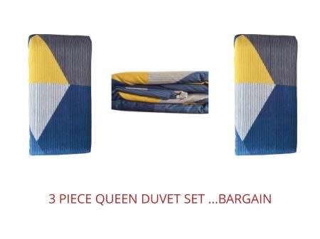 REDUCED!!!   3 PC DUVET SET **STUNNING AND SUPERB QUALITY ***WOOOW BARGAIN QUEEN SIZE