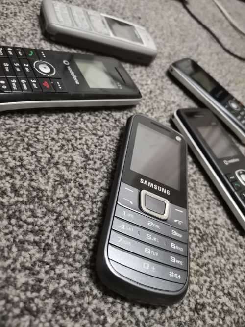 5  MOBILES***FOR 1 BID   *WOW*****BARGAIN READ DECSRIPTION
