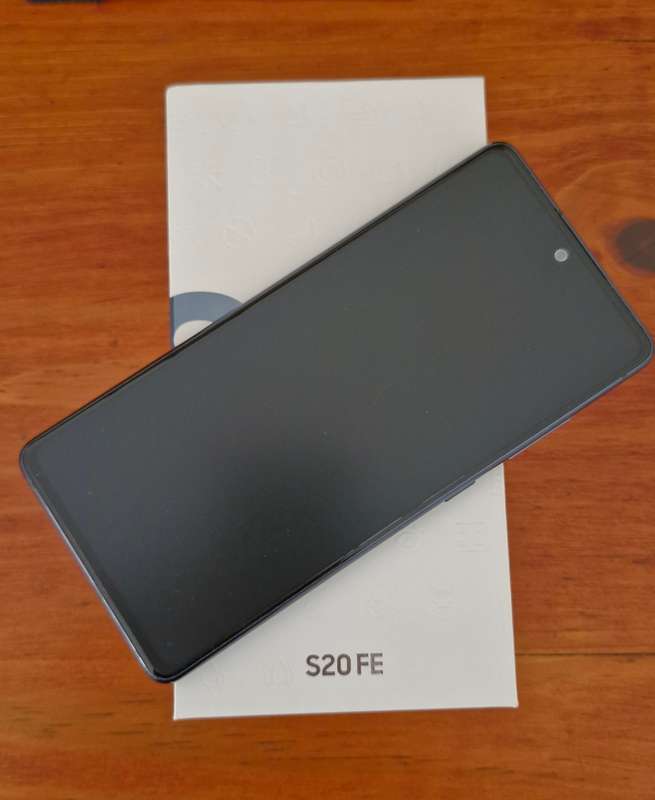 SAMSUNG S20 FE
