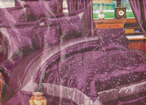 8 PCE ELEGANT QUILTED COMFORTER SET - DOUBLE / QUEEN SIZE