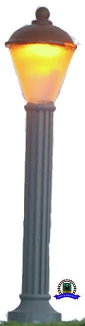 HO Scale - Concrete Street Light - Round - Kit
