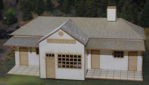 N Scale Three Sisters Station Kit