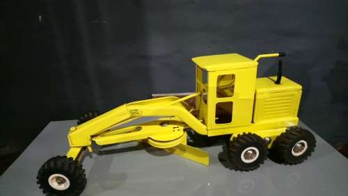 Strike Toys road grader
