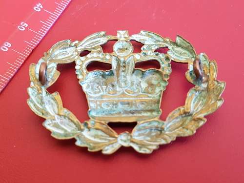 SA Union / British WW2 Regimental Sergeant Major - Badge with logs