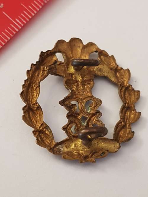 MILITARY MIDDLESEX REGIMENT - BADGE