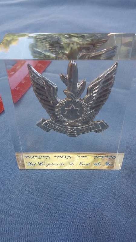 BADGE IN PERSPECS - ISRAELI AIR FORCE - `WITH COMPLIMENTS THE ISRAELI AIR FORCE`