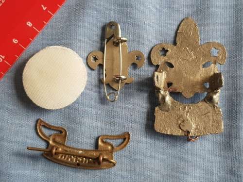 BOY SCOUTS BADGES - LOT