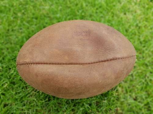 SCHOOL RUGBY BALL - LEATHER