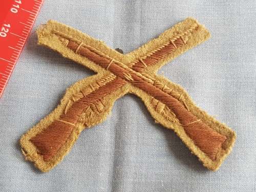 MILITARY MUSKETRY INSTRUCTOR WW2 MARKSMAN - CLOTH BADGE