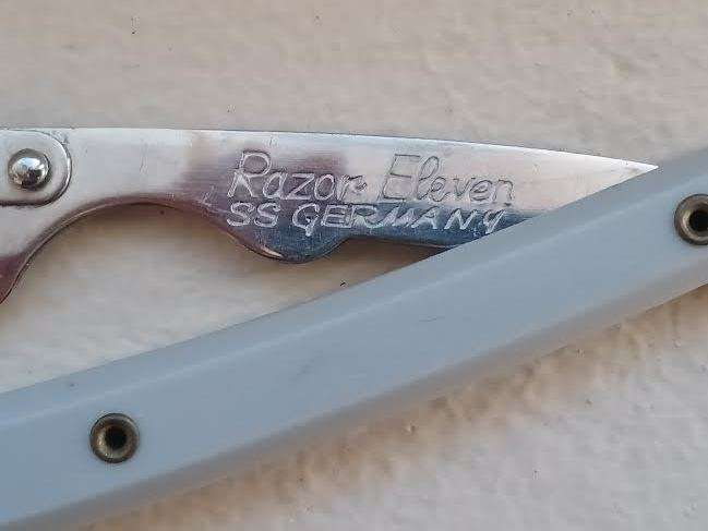 Razor Hand Gillette