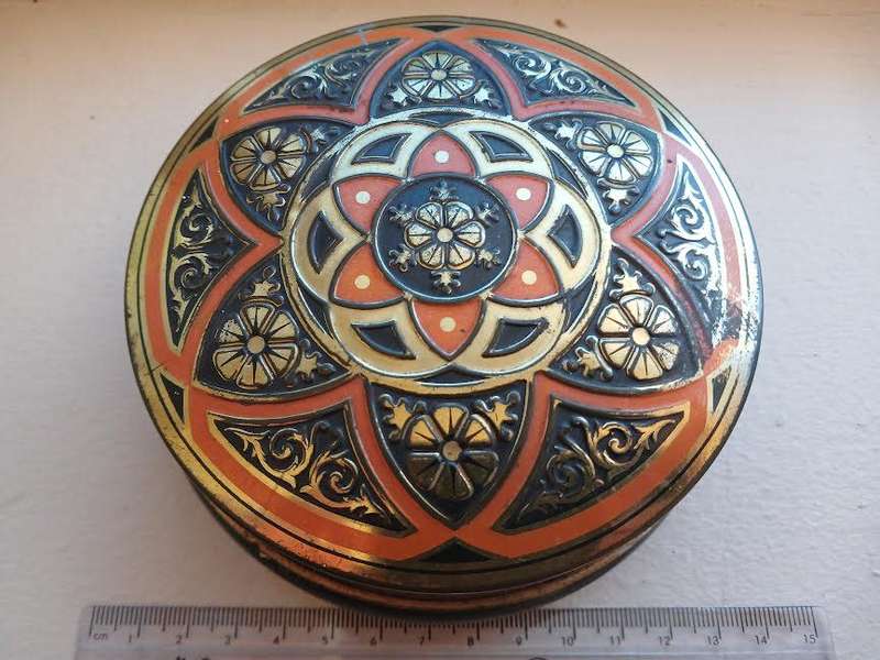 Tin - Round