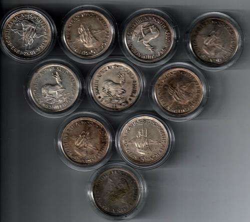 FOR ZARS......10 SILVER CROWNS AS PER SCANS.....7 (Seven) 50% Silver & 3 (Three) 80% Silver.