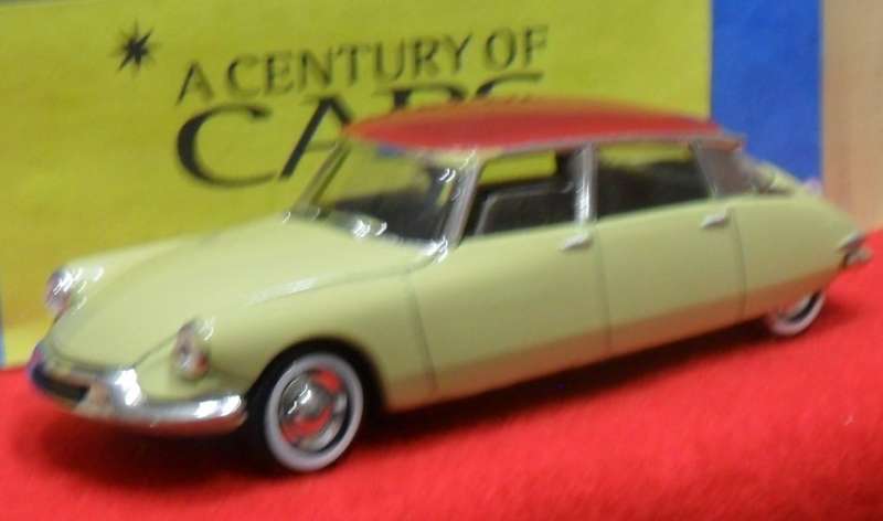 SOLIDO 1956 CITROEN DS19   - " A CENTURY OF CARS SERIES "  MINT BOXED                   .