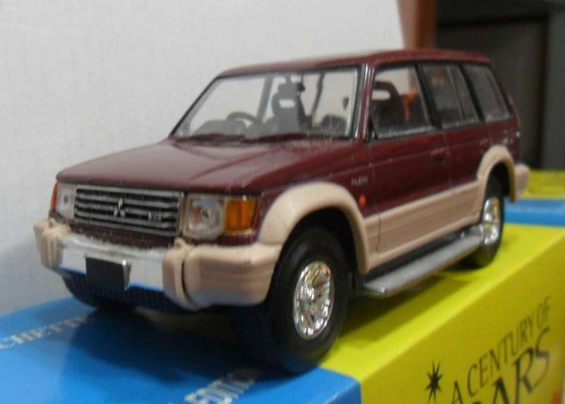 DEL PRADO 1997 MITSUBISHI PAJERO    " THE ULTIMATE CAR COLLECTION " FAIRLY GOOD  CONDITION- UNBOXED