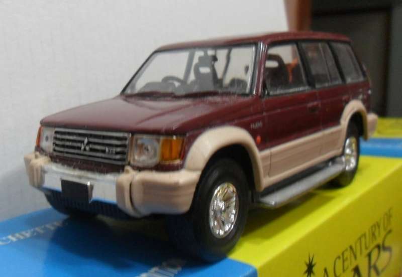 DEL PRADO 1997 MITSUBISHI PAJERO    " THE ULTIMATE CAR COLLECTION " FAIRLY GOOD  CONDITION- UNBOXED